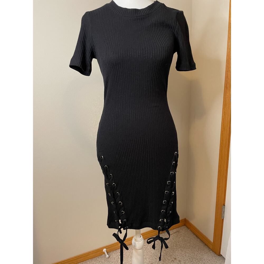 LIKE NEW BLACK KNIT RIBBED DRESS